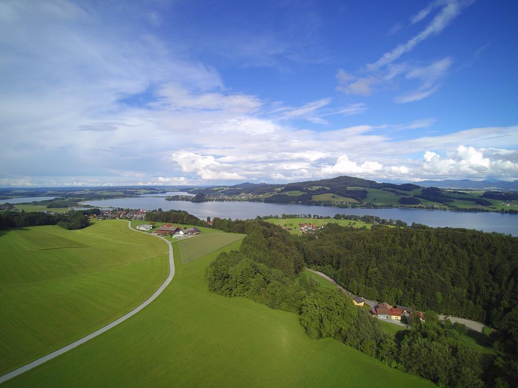 Baby- Und Kinderhof Aicherbauer Seeham Exteriér fotografie