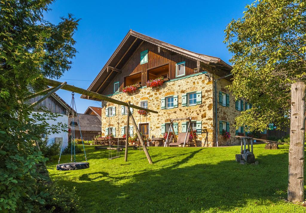 Baby- Und Kinderhof Aicherbauer Seeham Exteriér fotografie